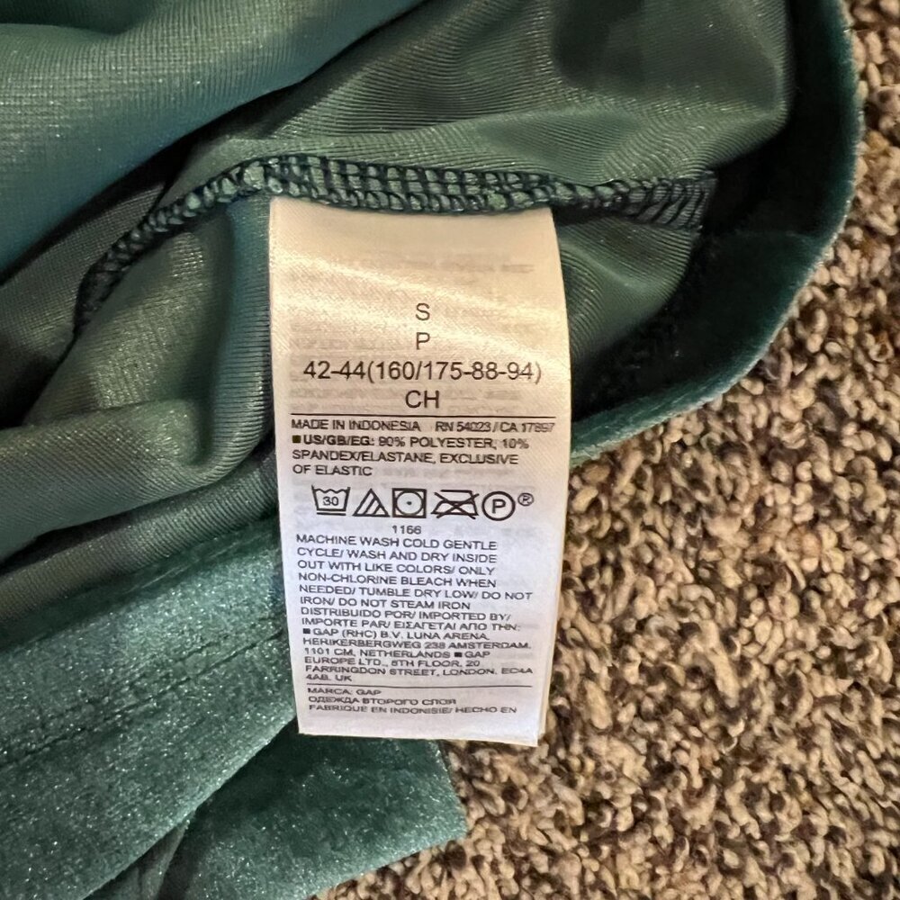 NWT‎ Gap Emerald Green Velvet Skater Dress - Size Small - Picture 4 of 5